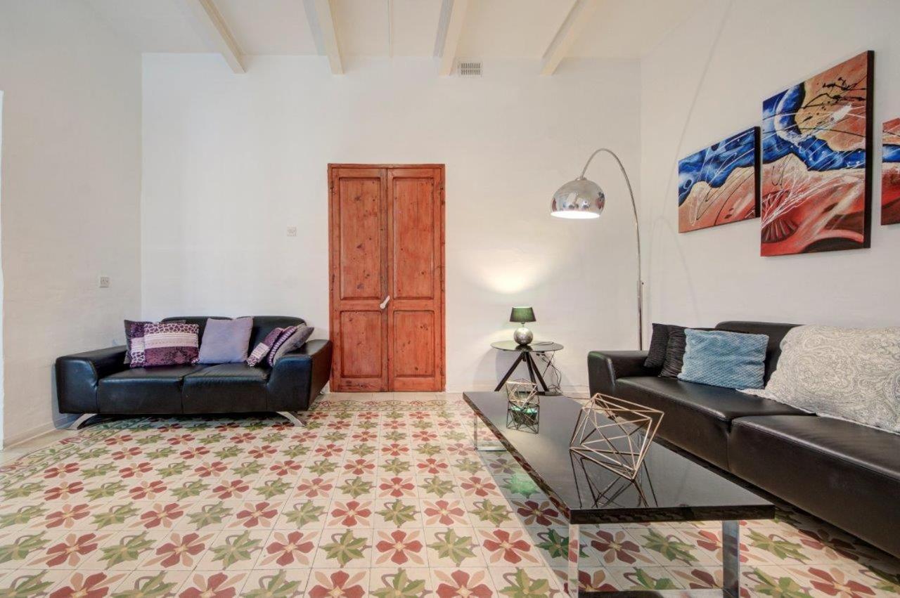 Valletta 2 Bedroom Sleeps 6 Apartment Walking Distance To Centre And The Sea Экстерьер фото