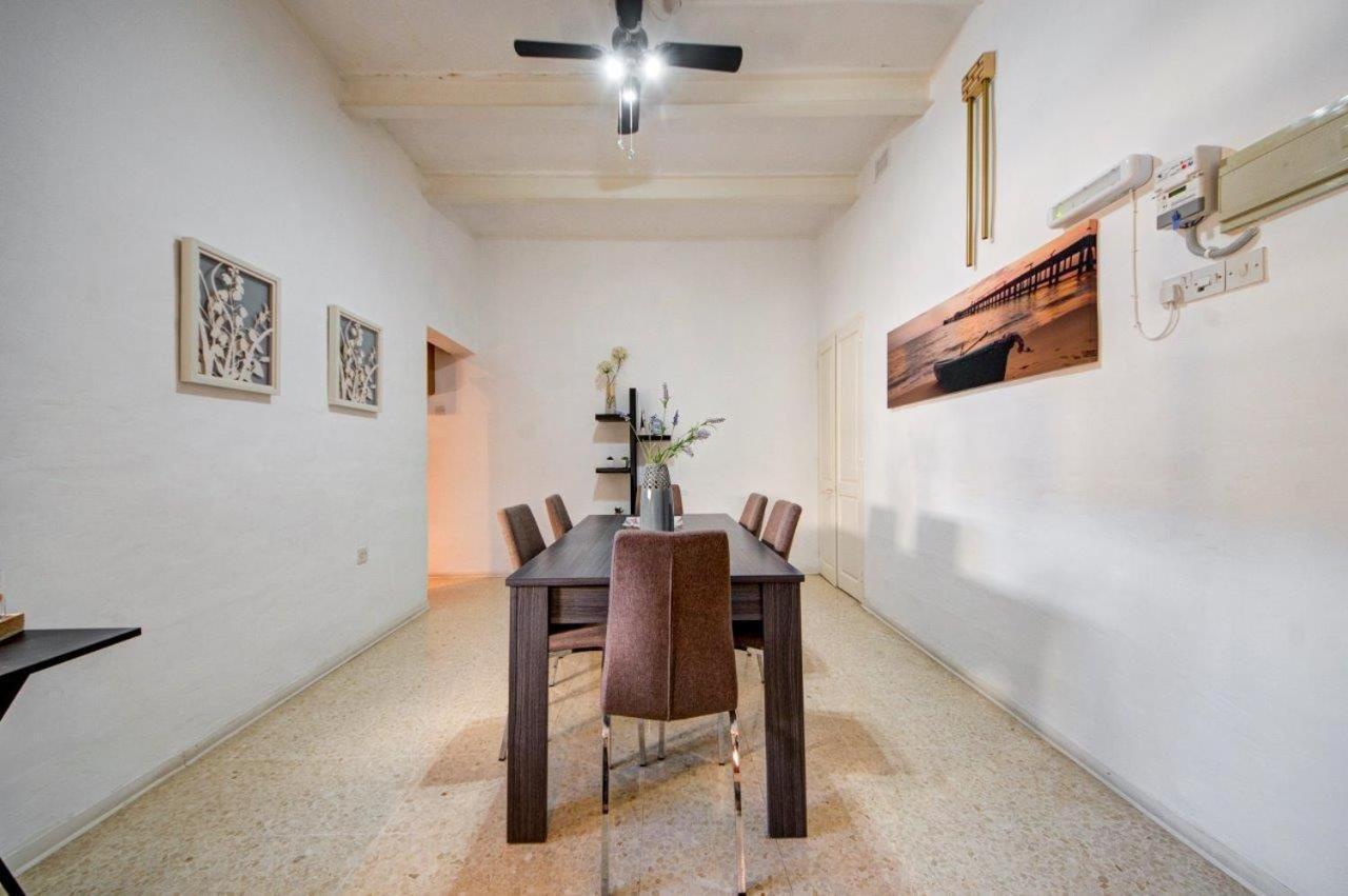 Valletta 2 Bedroom Sleeps 6 Apartment Walking Distance To Centre And The Sea Экстерьер фото